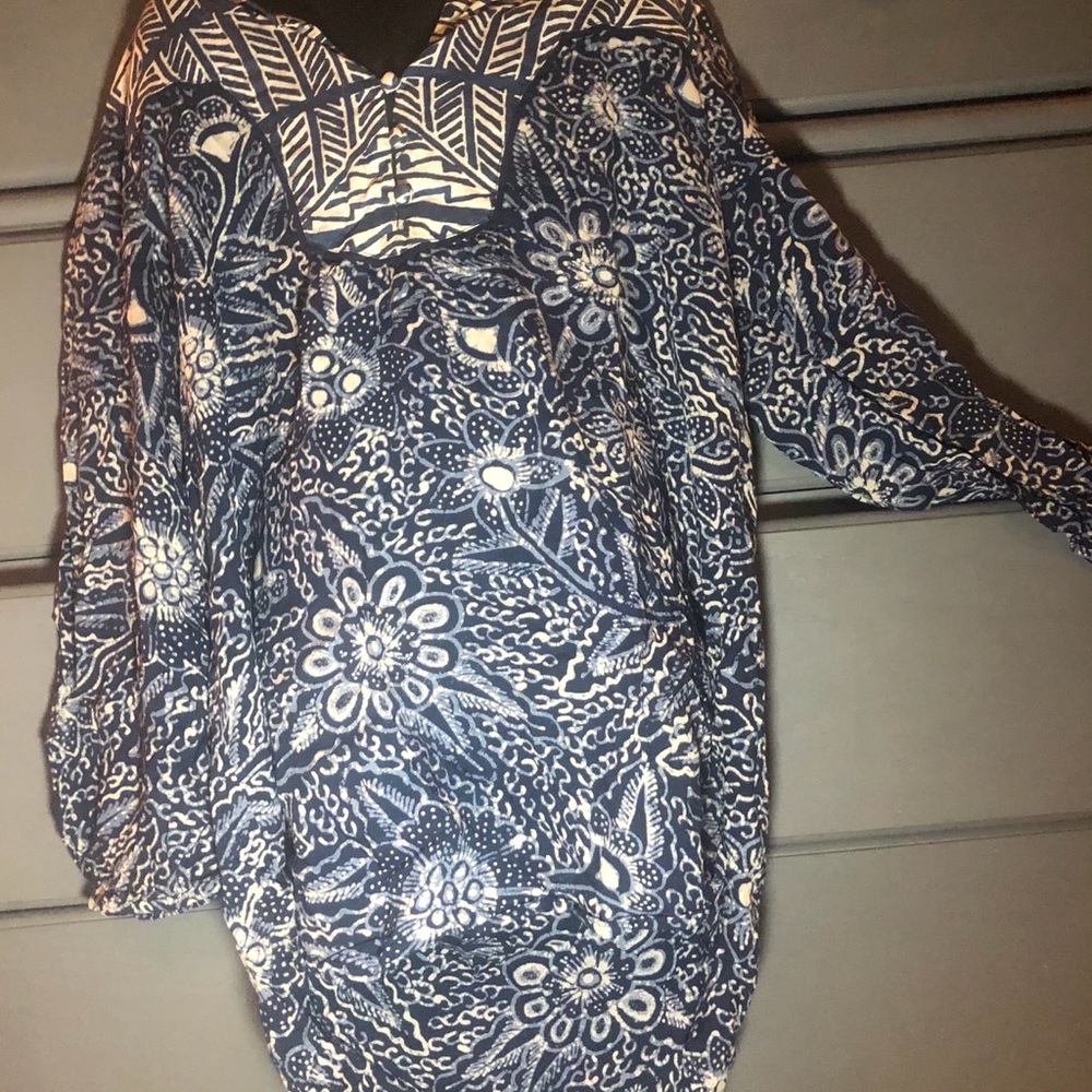 Long sleeve tea shirt